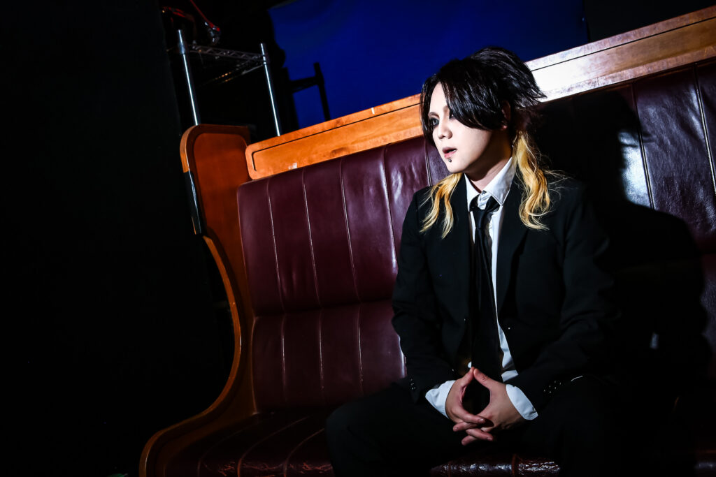 Guitar：柊